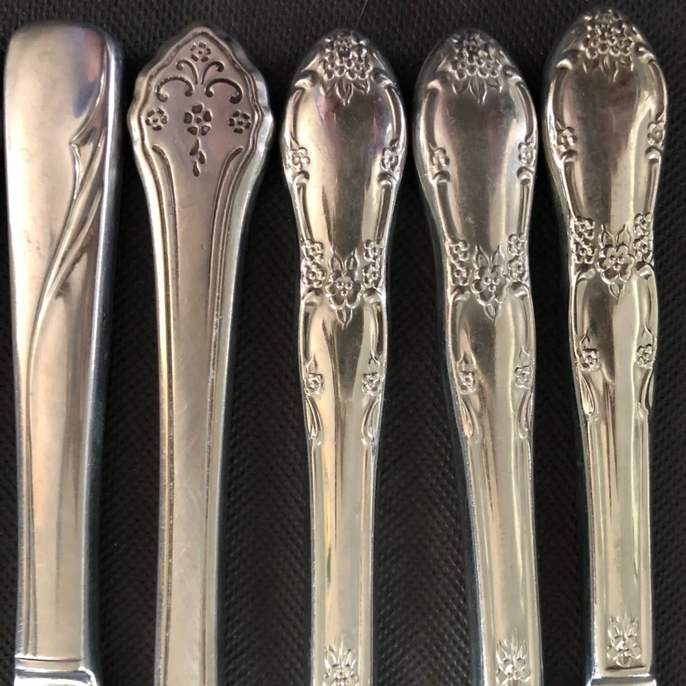 Vintage Hollow-Handle Dinner Knives